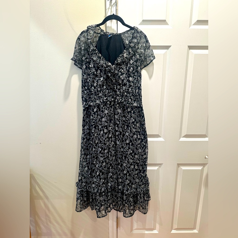 Flutter-sleeve Midi Dress